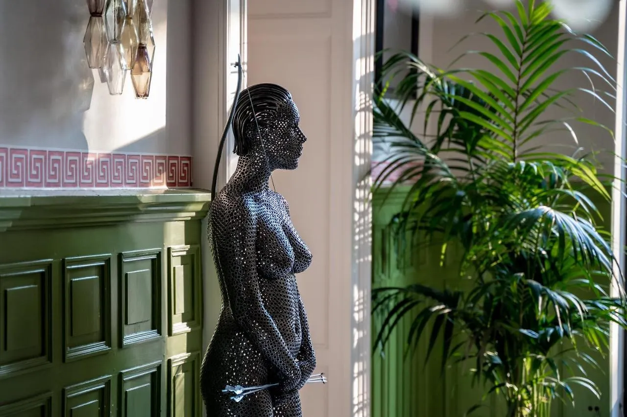Chateau De Fiac - Luxurious Hotel & Spa