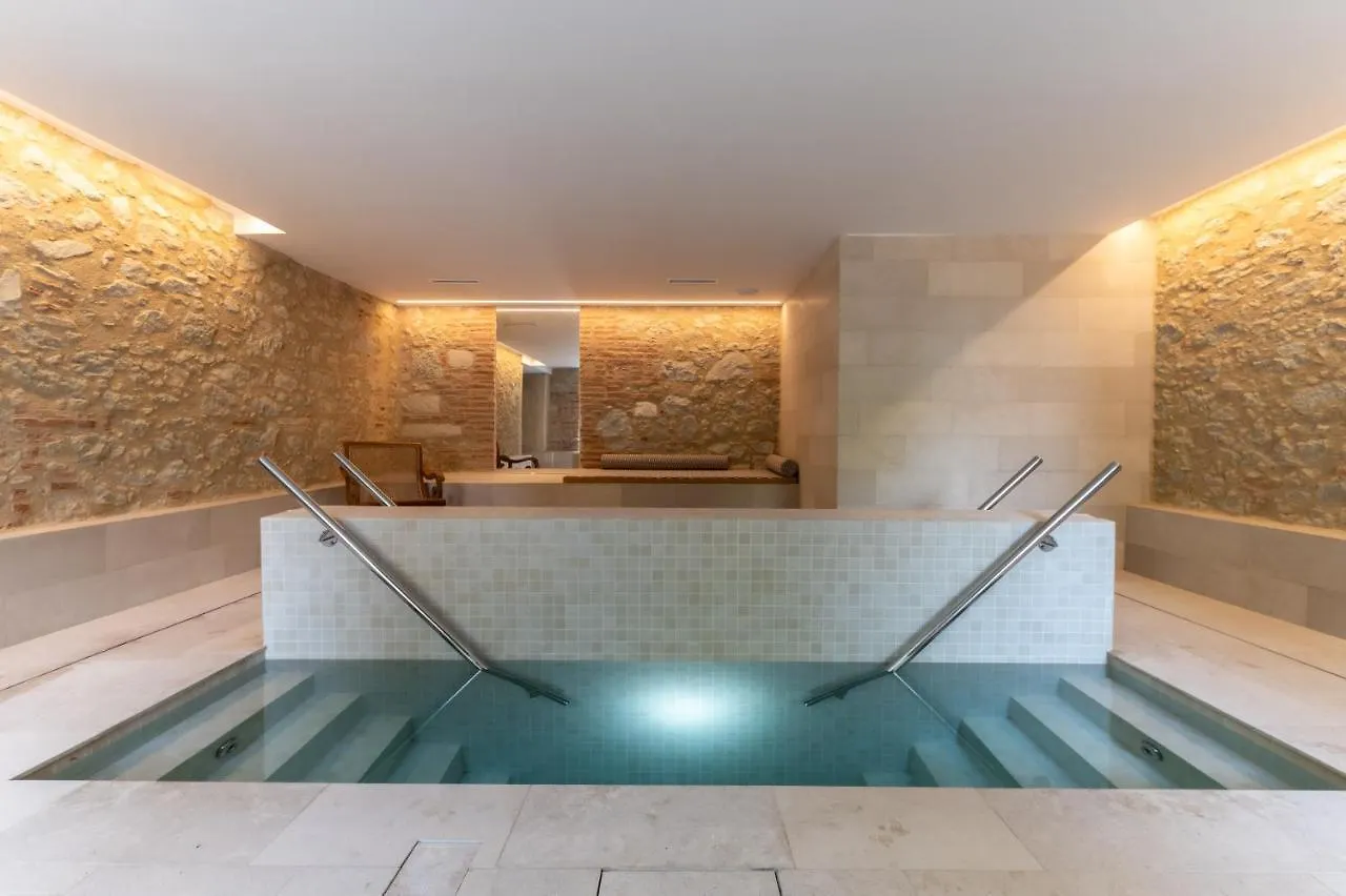 Chateau De Fiac - Luxurious Hotel & Spa