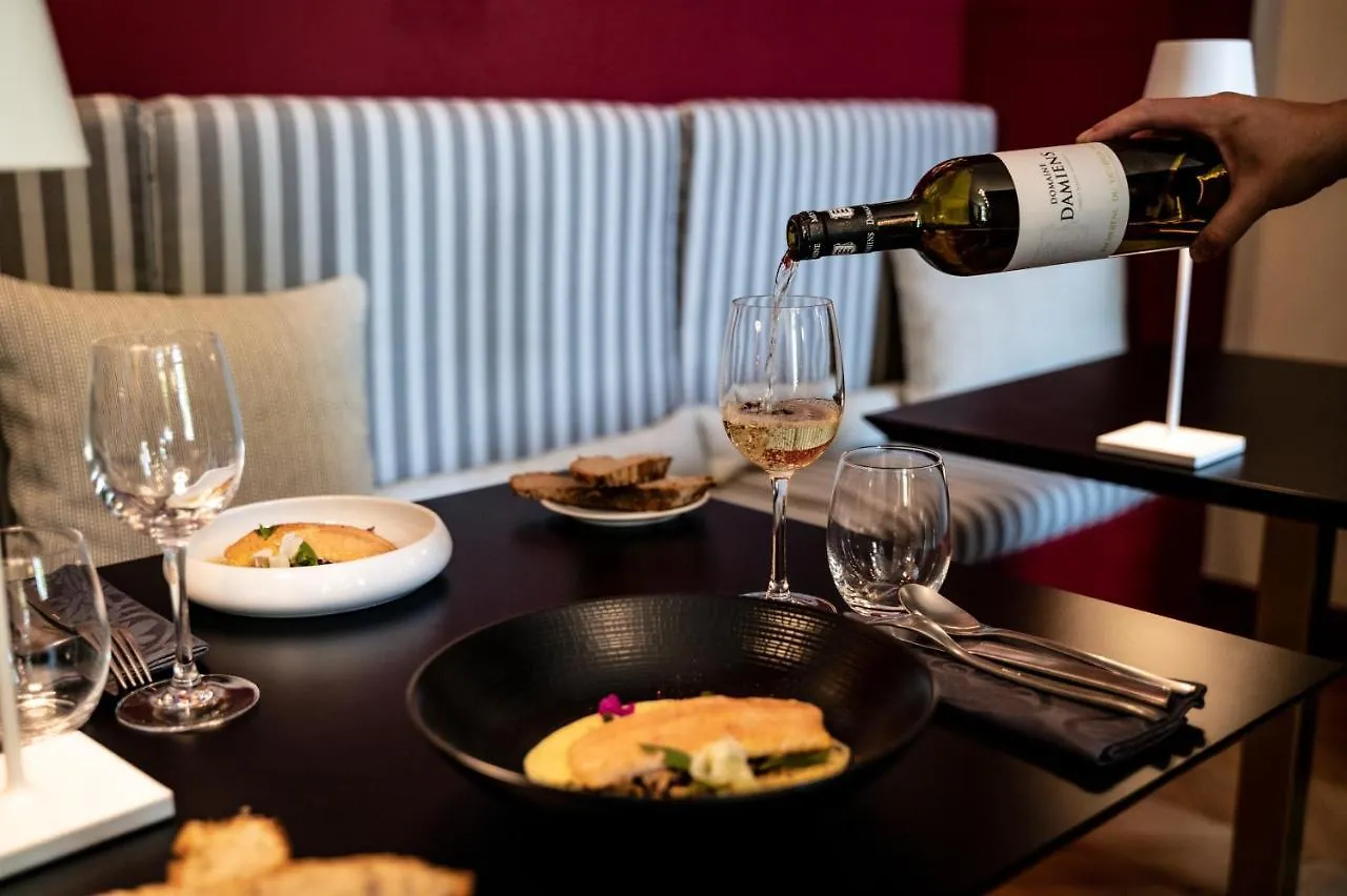 Chateau De Fiac - Luxurious Hotel & Spa