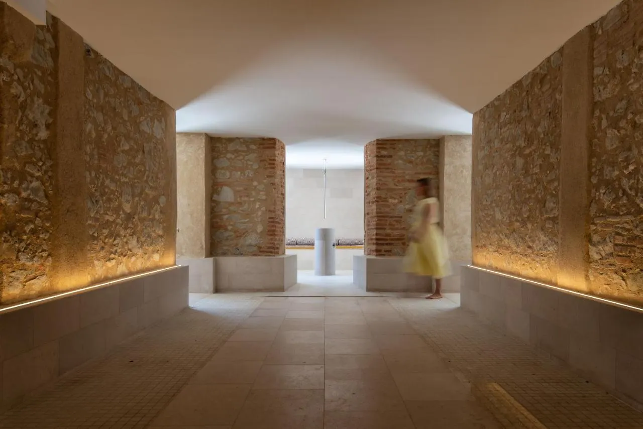 Chateau De Fiac - Luxurious Hotel & Spa