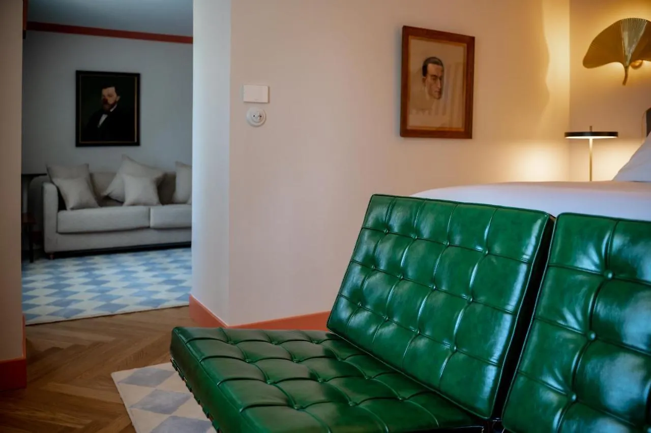 Chateau De Fiac - Luxurious Hotel & Spa